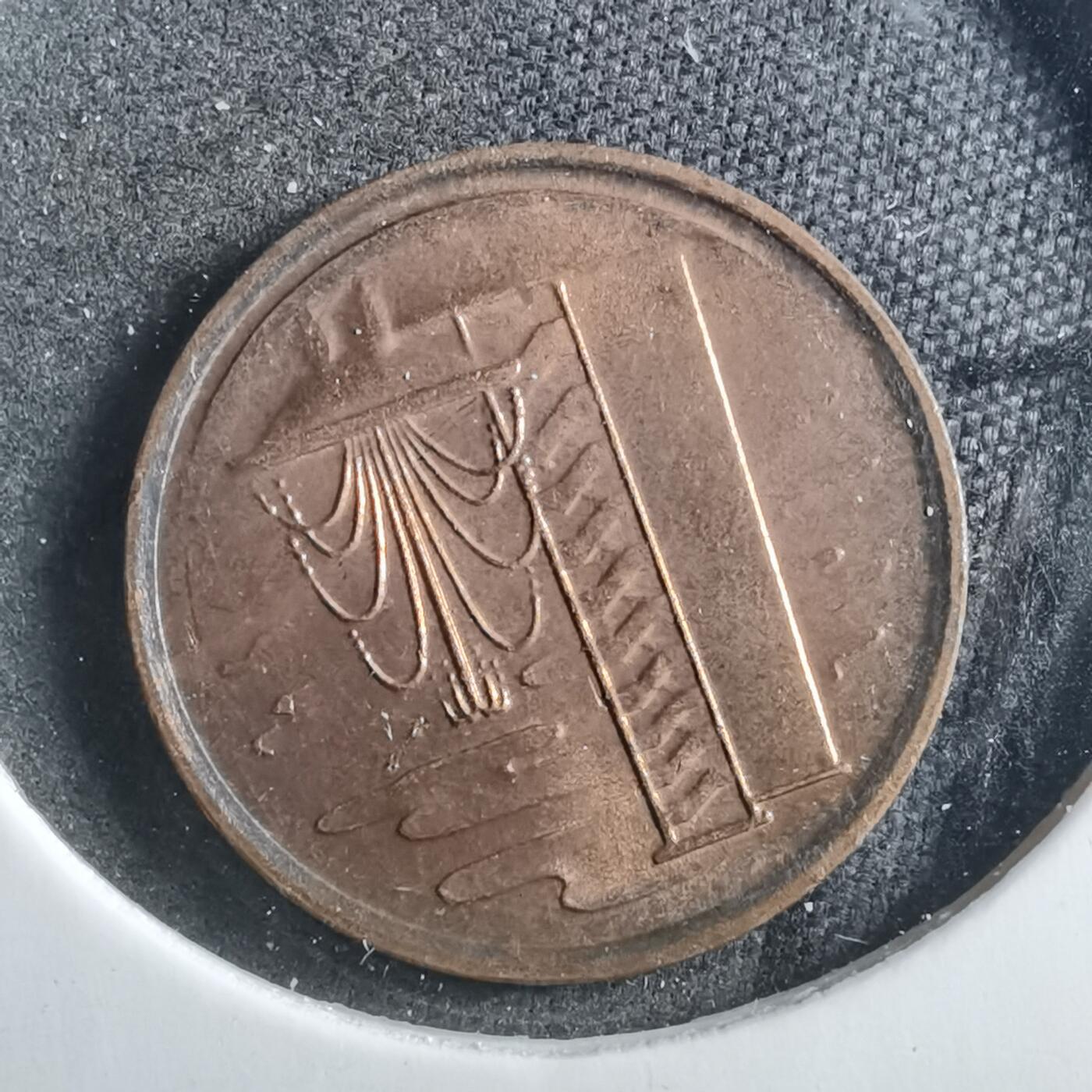 沼泽如烟--第899场 新加坡1982年一分