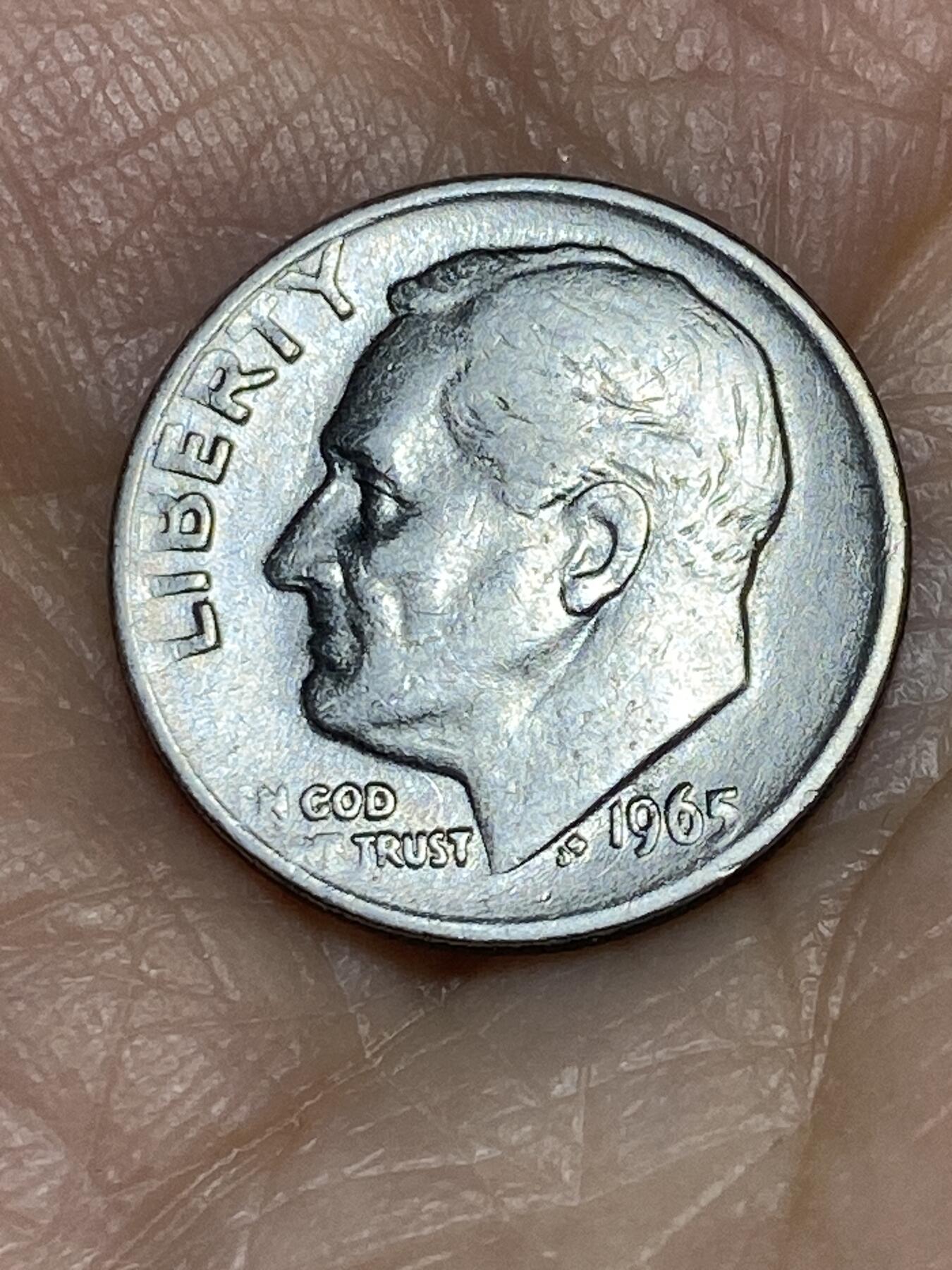 2025年第一百二十七场(总第一百五十三场）外国好品章牌、散币(免佣金) 美国🇺🇸1965年1角(罗斯福1角第二版首发年，无标版)