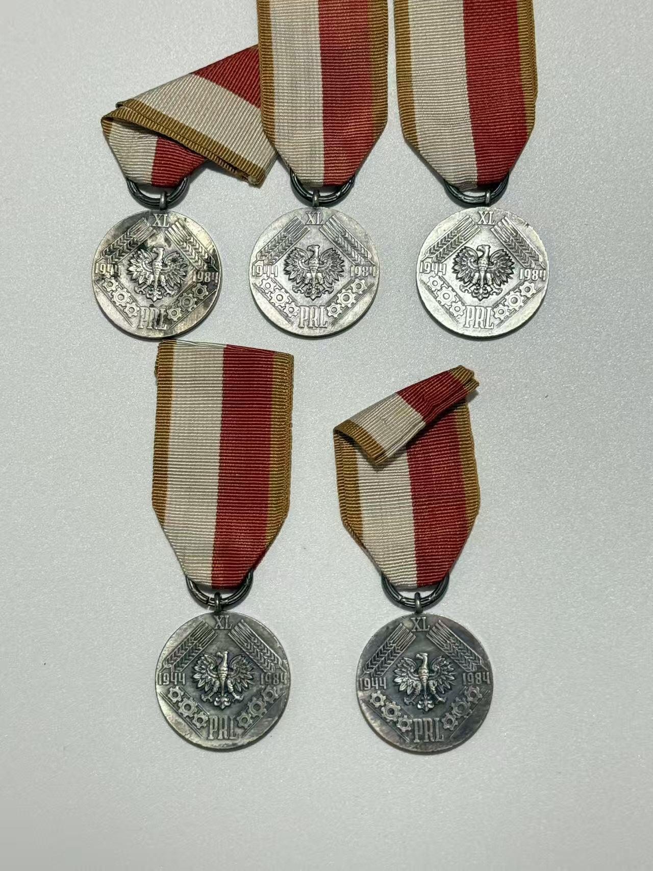 韵星假日精品2025秋季军品类拍卖会-- Rimey Holidays Boutique 2025 Autumn Militaria Sale 波兰人民共和国成立40周年奖章