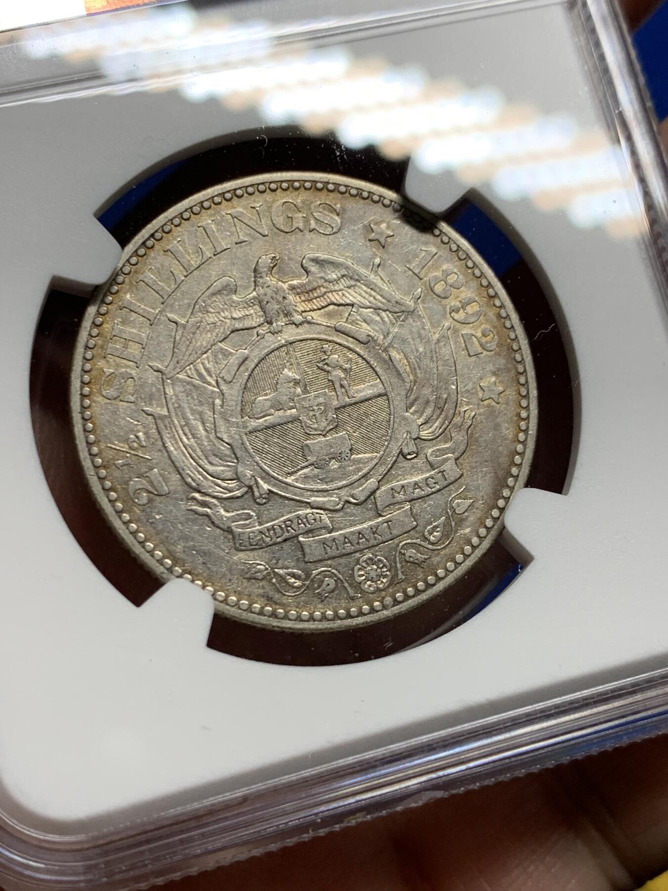 《竞宝斋》第437场 周日，周一2场连拍 （全场包邮） NGC XF45 南非德兰士瓦1892年约翰内斯·保卢斯·克鲁格总统2.5先令银币 925银