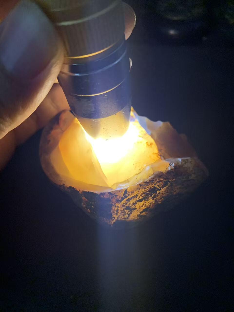 精美川料原皮荔枝冻大开窗料南红玛瑙原石一颗