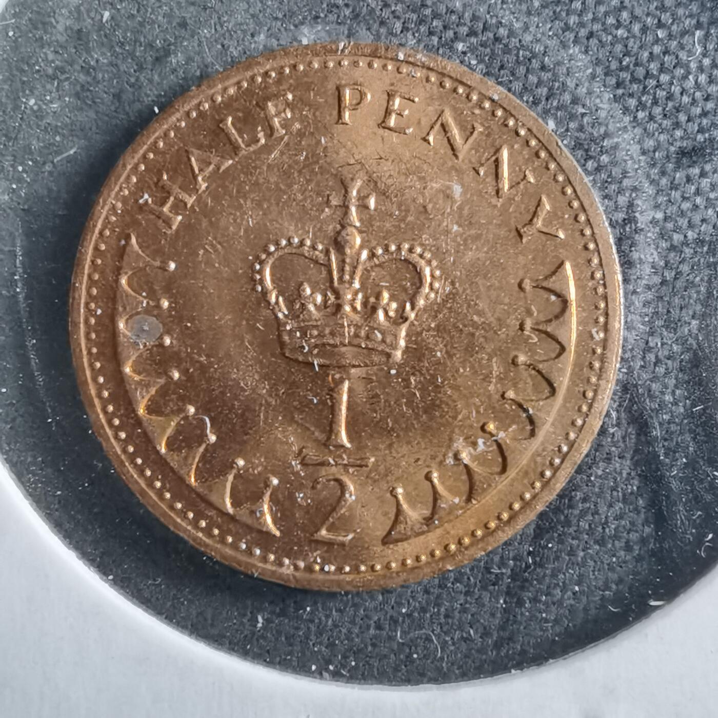 沼泽如烟--第899场 英国1983年半便士