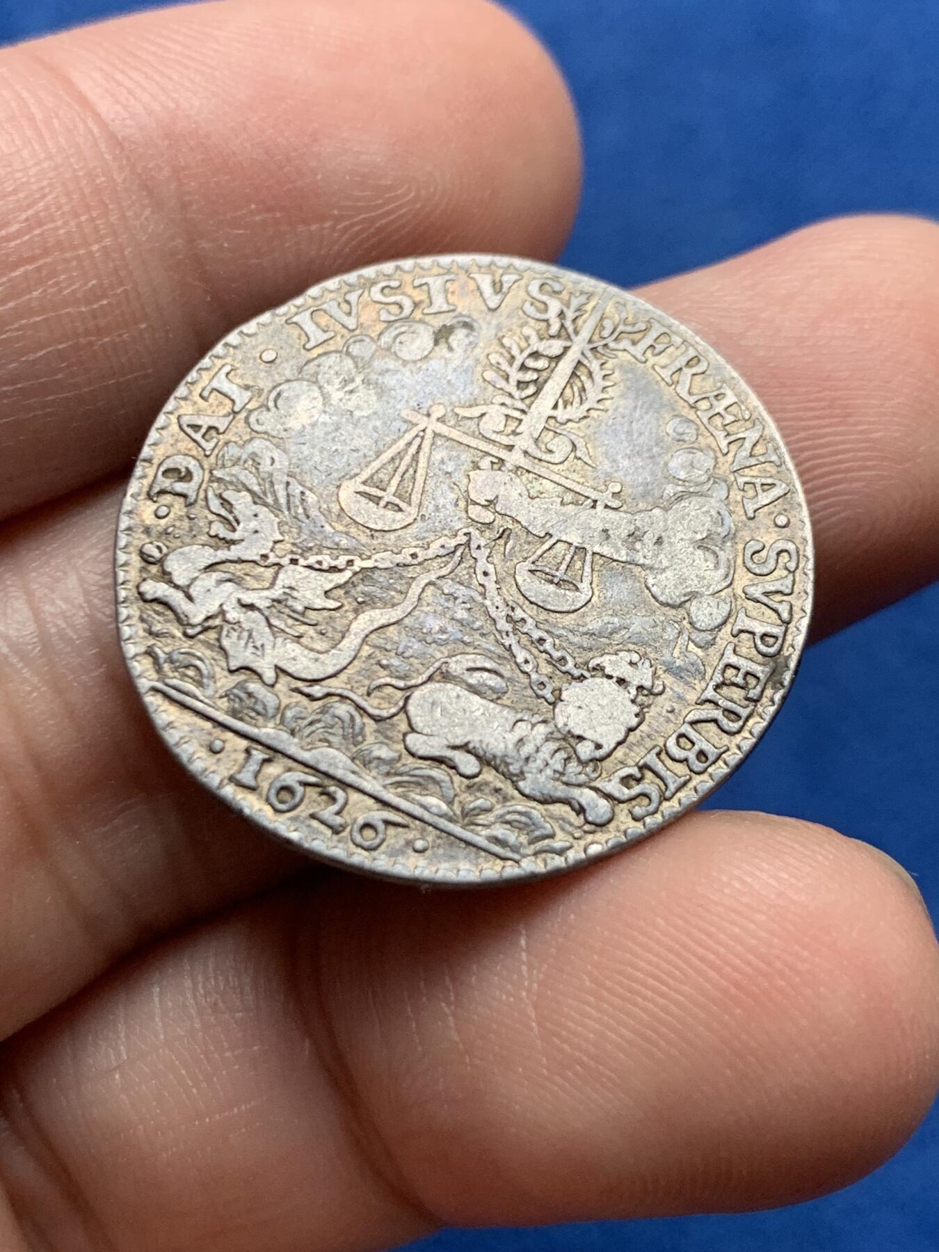 《竞宝斋》第437场 周日，周一2场连拍 （全场包邮） 法国 早期银质代币 5.05克 保存下来不容易