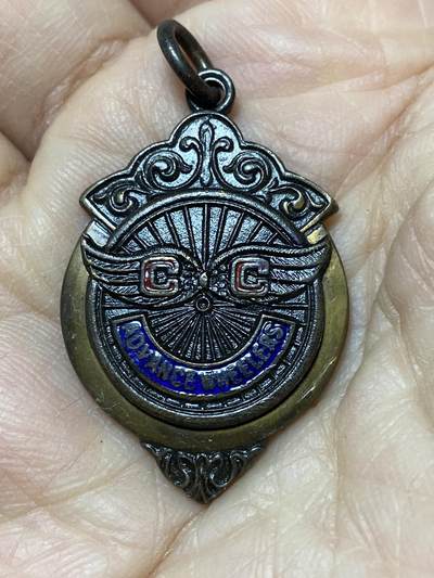 2025年第一百二十七场(总第一百五十三场）外国好品章牌、散币(免佣金) - 精美–英国🇬🇧自行车赛事奖牌(1950年10月1日授予J·HARRIS)，重10.03克