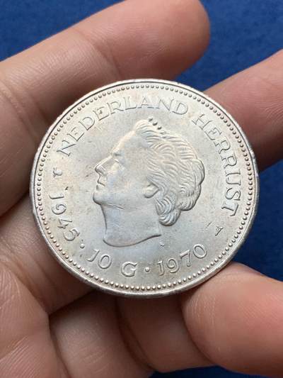 《竞宝斋》第437场 周日，周一2场连拍 （全场包邮） 荷兰1970年荷兰解放25年周年10盾纪念银币 25g 720银