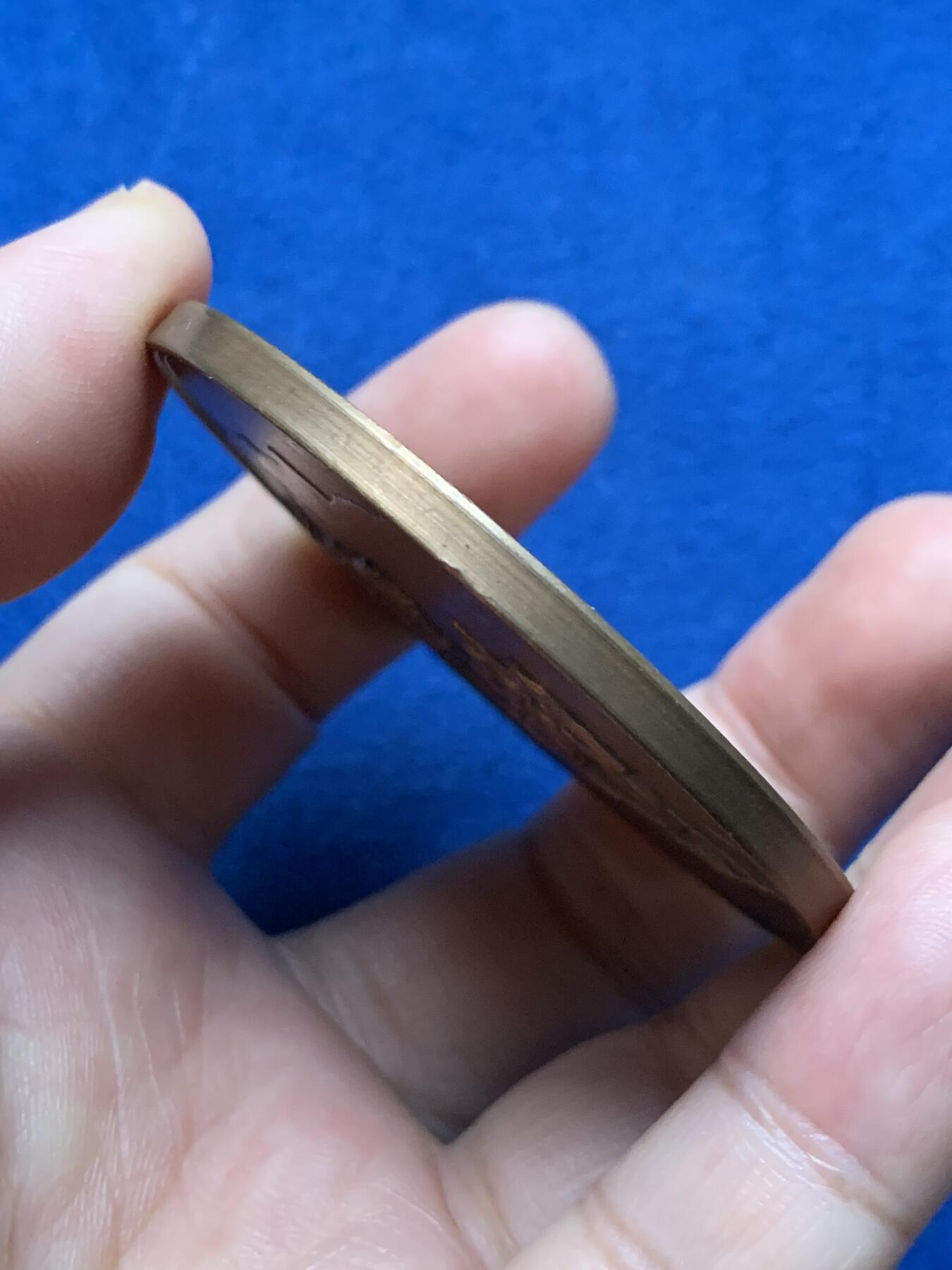 《竞宝斋》第437场 周日，周一2场连拍 （全场包邮） 文学巨匠亚历山德罗·曼佐尼纪念章 86.4克 59.8mm