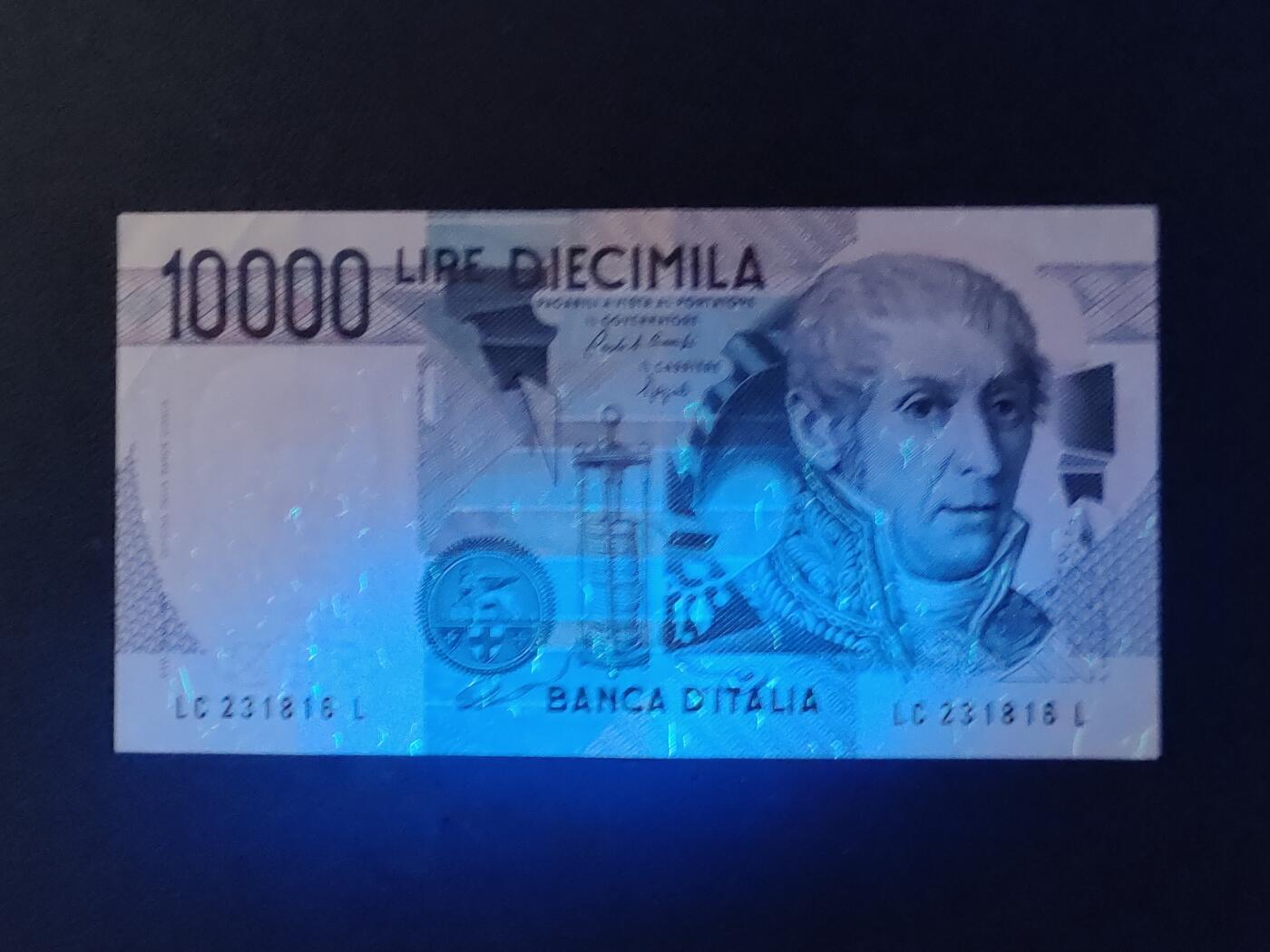 中外各国钞、纪念钞、券专场（第三十三场） 意大利1984年版10000里拉纸币（政治家：尼科洛·马基雅维利）有折，介意勿拍
