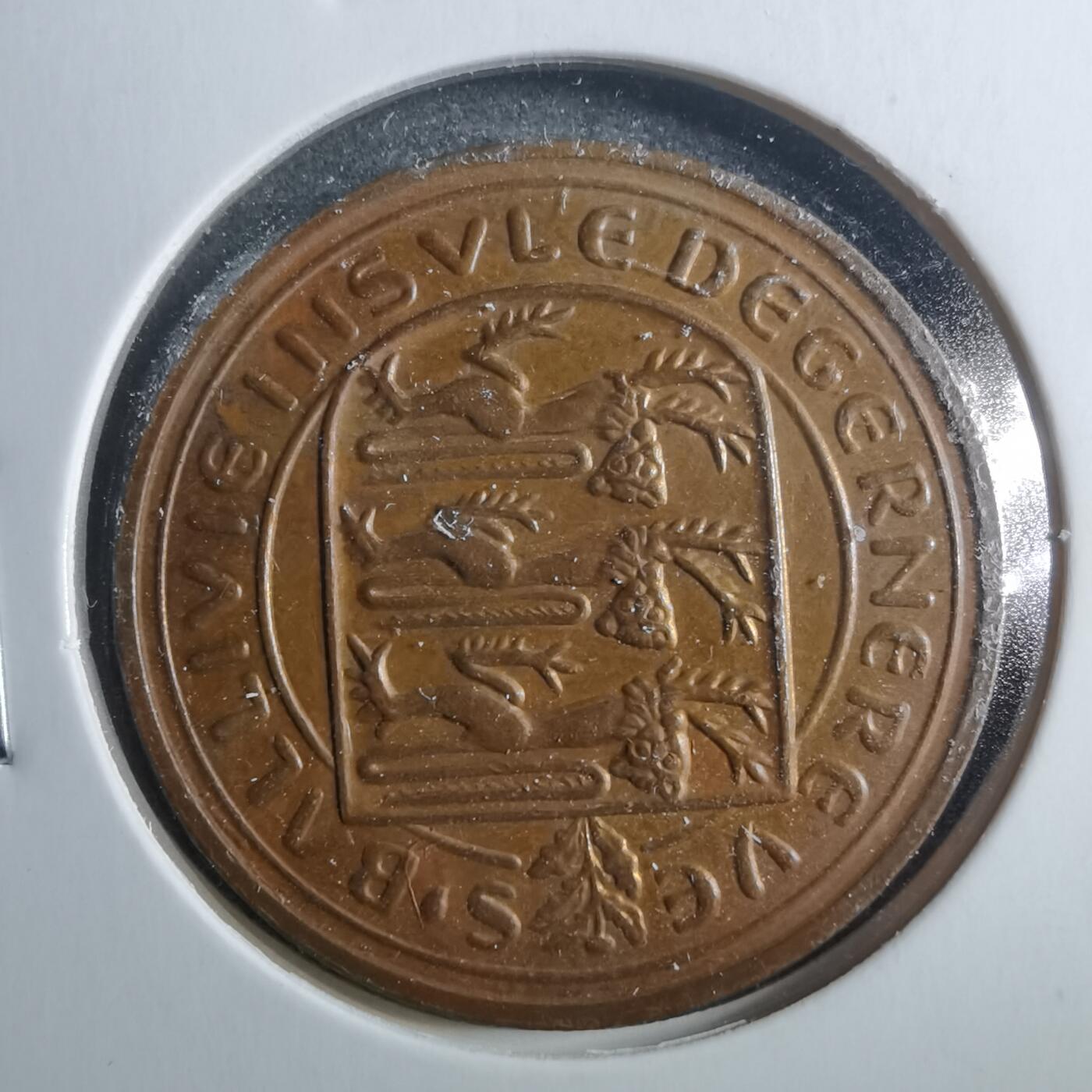 沼泽如烟--第899场 根西1979年2便士