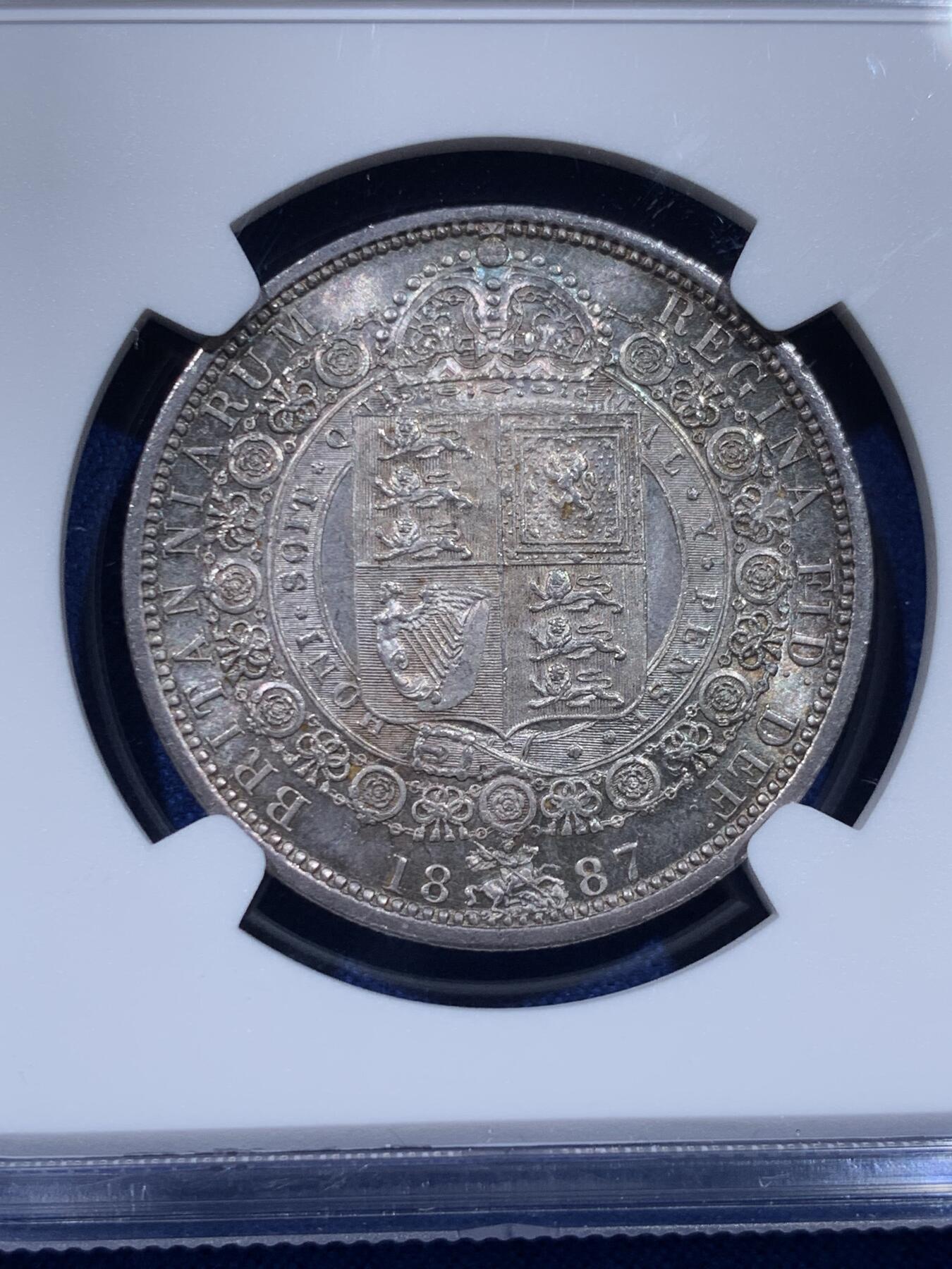 《竞宝斋》第437场 周日，周一2场连拍 （全场包邮） NGC MS63 1887年英国维多利亚高冠半克朗银币 车轮转光 非常漂亮的英伦原味五彩老包浆