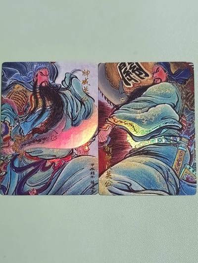 光影卡牌第25期，各家亲签，各家套卡，持续收拍品 - 权迎东神威关公＋斩颜良关公，彩闪工艺