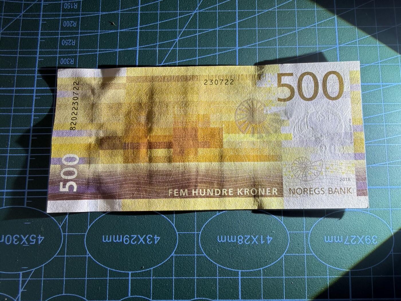 【炜奕收藏】，第五十期 2018年挪威500克朗，AU品相