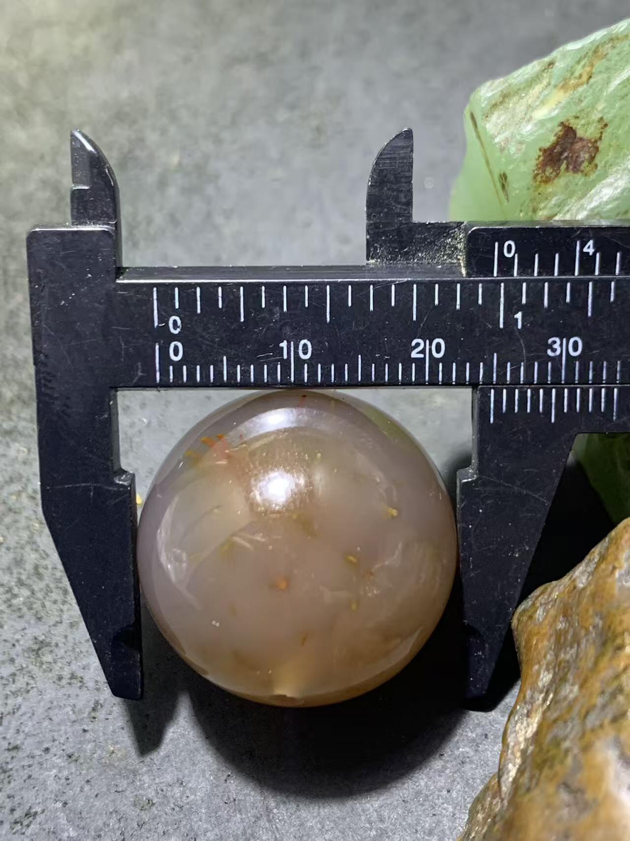 精美冻料草花纹高玉化战国红玛瑙圆珠一颗