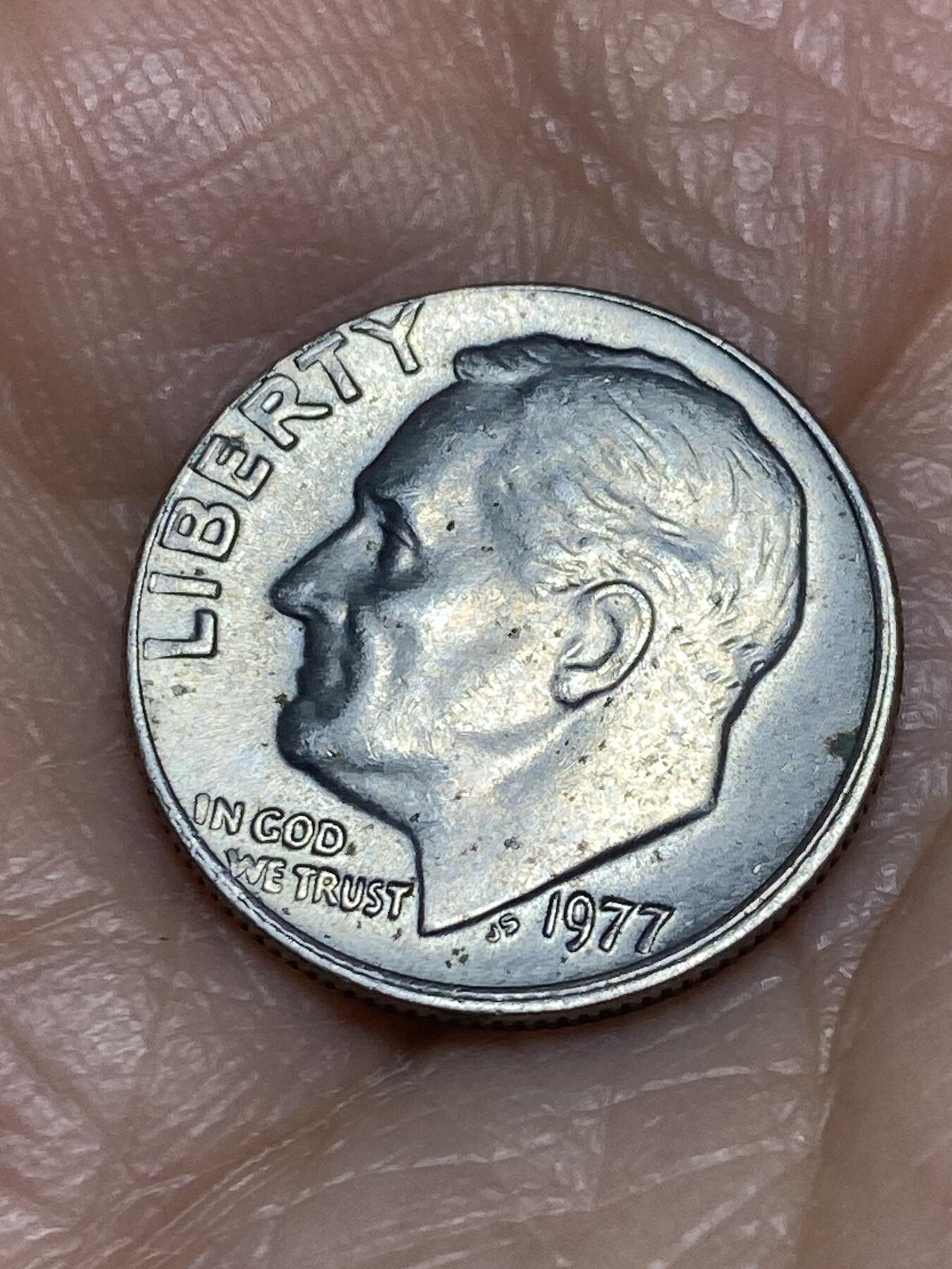 2025年第一百二十七场(总第一百五十三场）外国好品章牌、散币(免佣金) 美国🇺🇸1977年1角(罗斯福1角第二版，无标版)