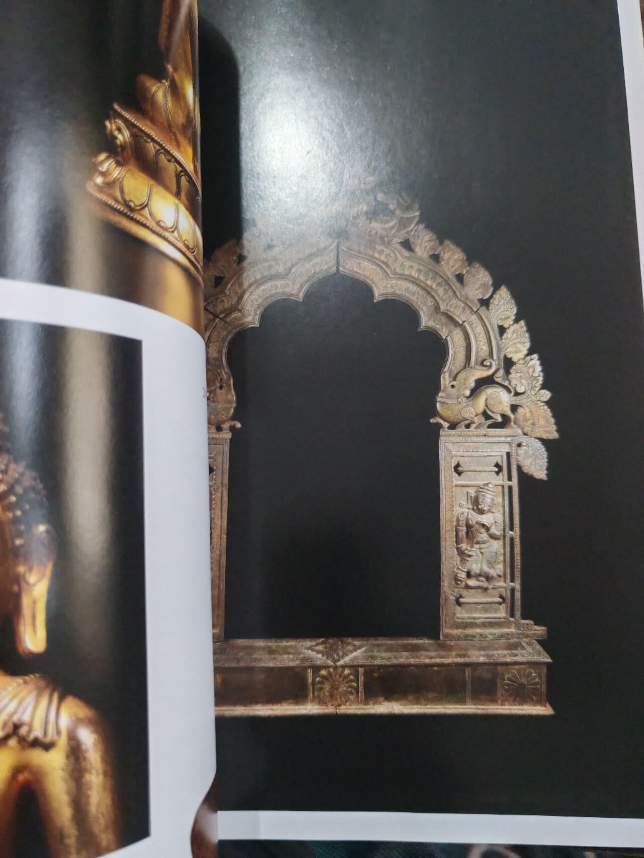 各大知名拍品公司，经典拍卖画册专场 景鸿堂，瓷器/佛像/艺术品拍卖，很重