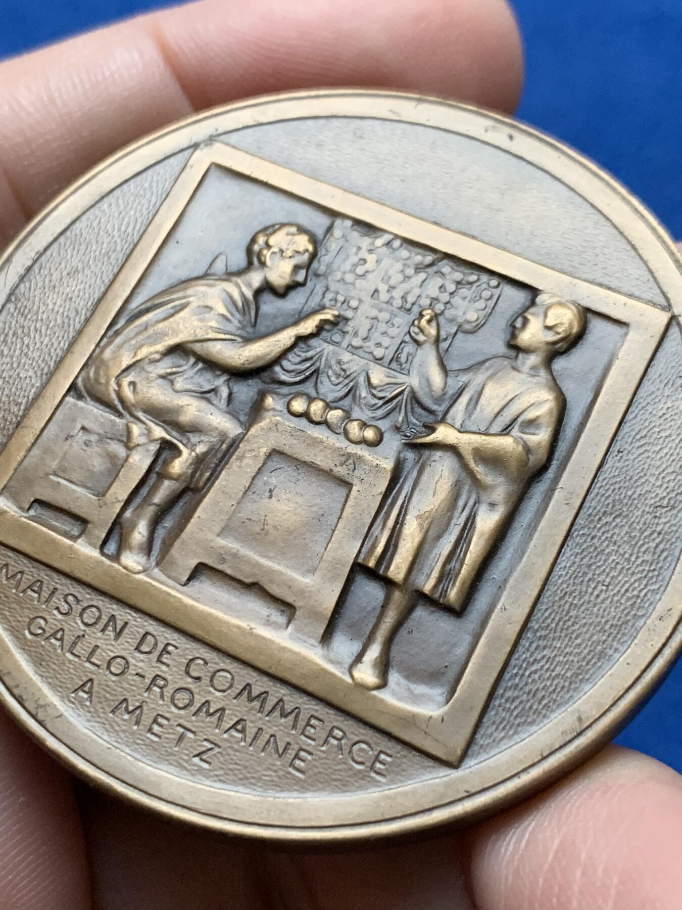 《竞宝斋》第437场 周日，周一2场连拍 （全场包邮） 法国梅斯洛林地区城市纪念铜章 62.7克 49.8mm 丰饶角铜标 带盒 盒子有损