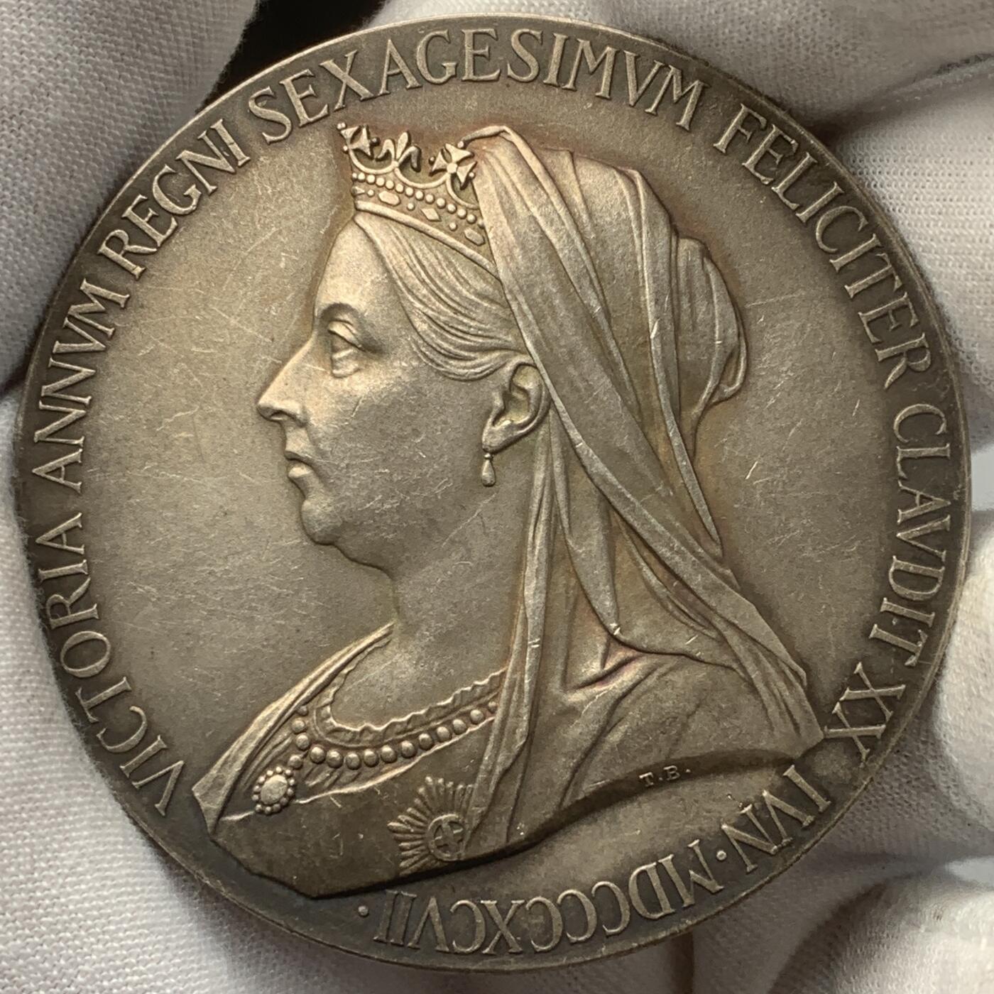 掌中浮雕-藏着的欧洲第041场 1897年英国女王登基60周年纪念银章, 55mm