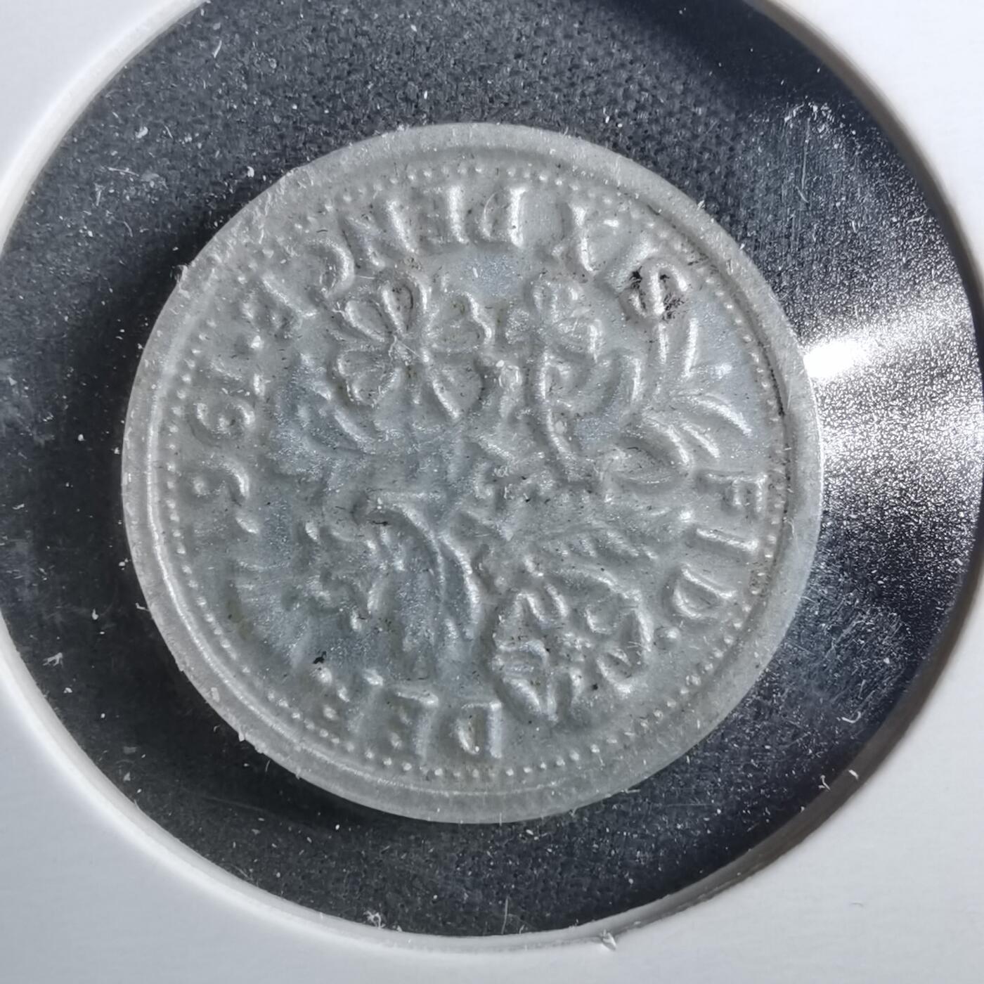 沼泽如烟--第899场 币形章非金属