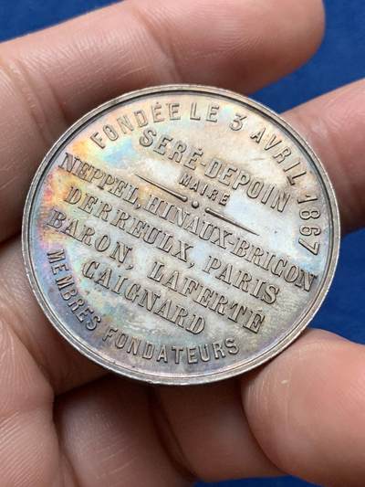 《竞宝斋》第437场 周日，周一2场连拍 （全场包邮） 1867年法国蓬图瓦斯煤气有限责任公司纪念银章 高浮雕 蜜蜂银标 18.6克 36.8mm