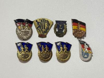 韵星假日精品2025秋季军品类拍卖会-- Rimey Holidays Boutique 2025 Autumn Militaria Sale - 民主德国青年团和体操协会奖章一组