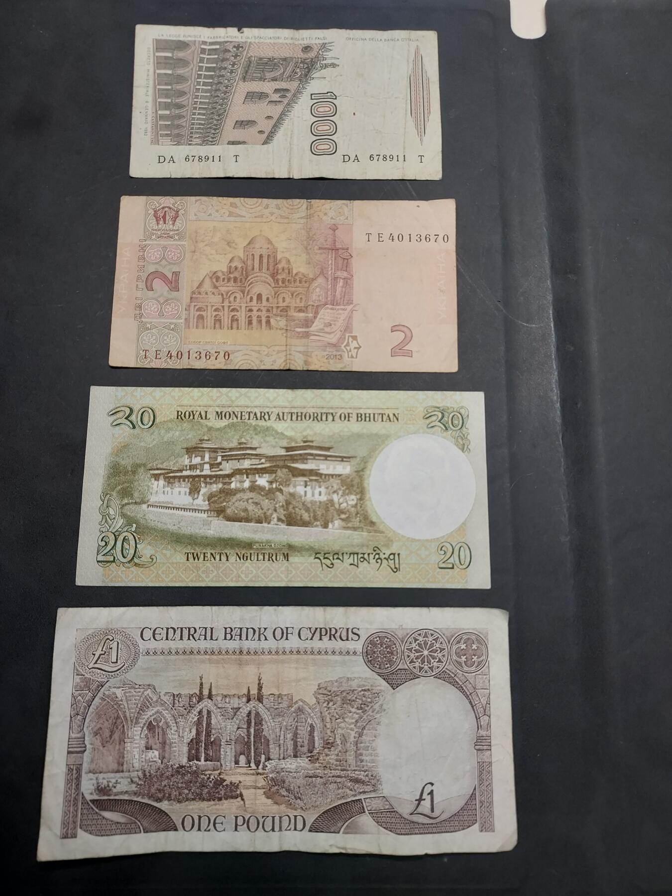 博彦收藏  11月15日 8点 钱币专场 意大利等外国纸币4枚 流通品