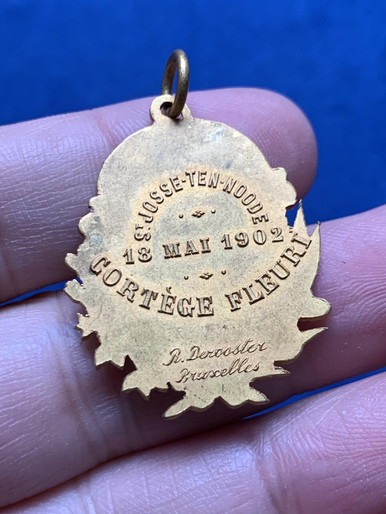 《竞宝斋》第437场 周日，周一2场连拍 （全场包邮） 1902年法国josse ten noode缤纷花车巡游镀金纪念章 7.38克 27.3*34.2mm