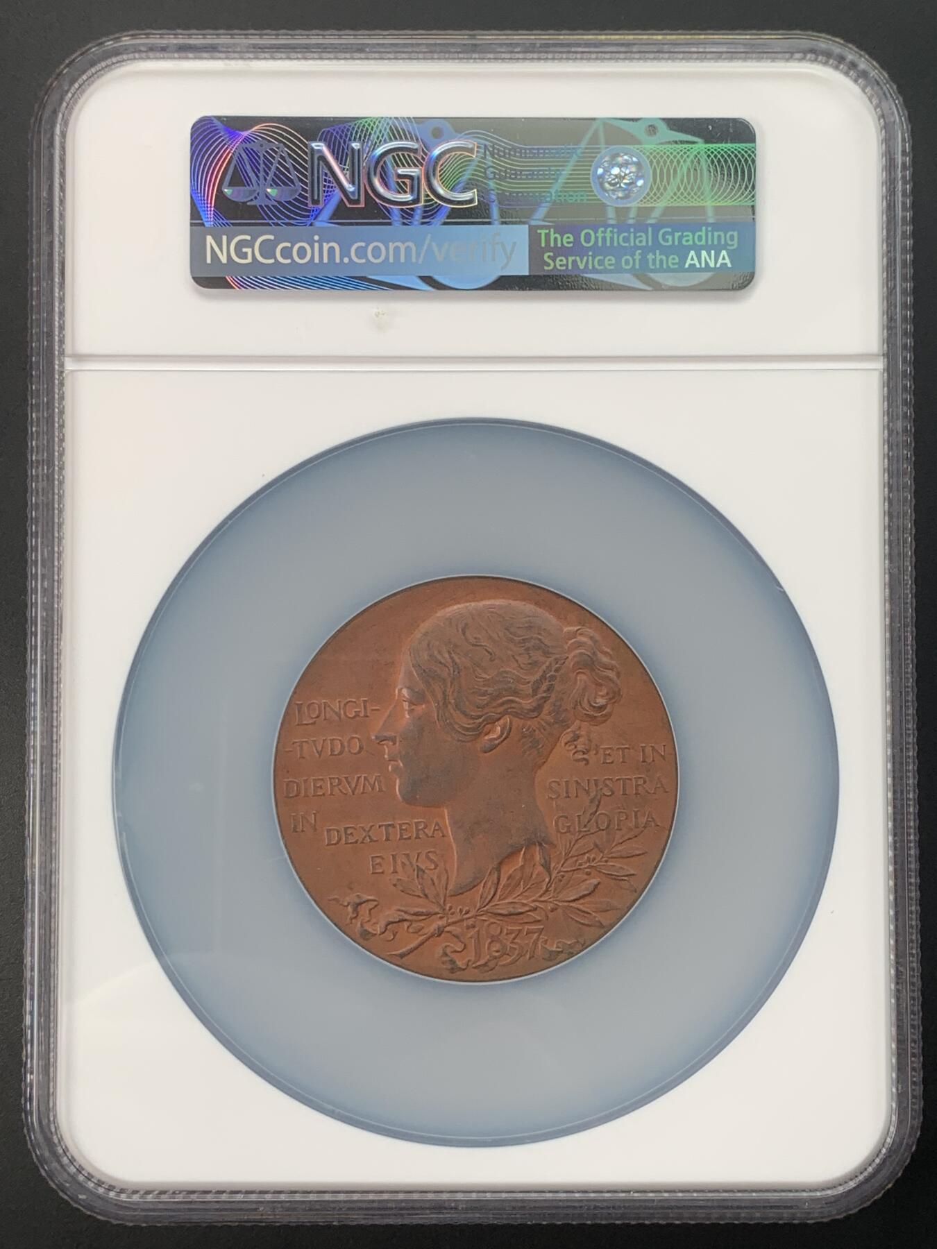 掌中浮雕-藏着的欧洲第041场 NGC MS63 : 1897年英国维多利亚女王登基60周年纪念铜章，55mm