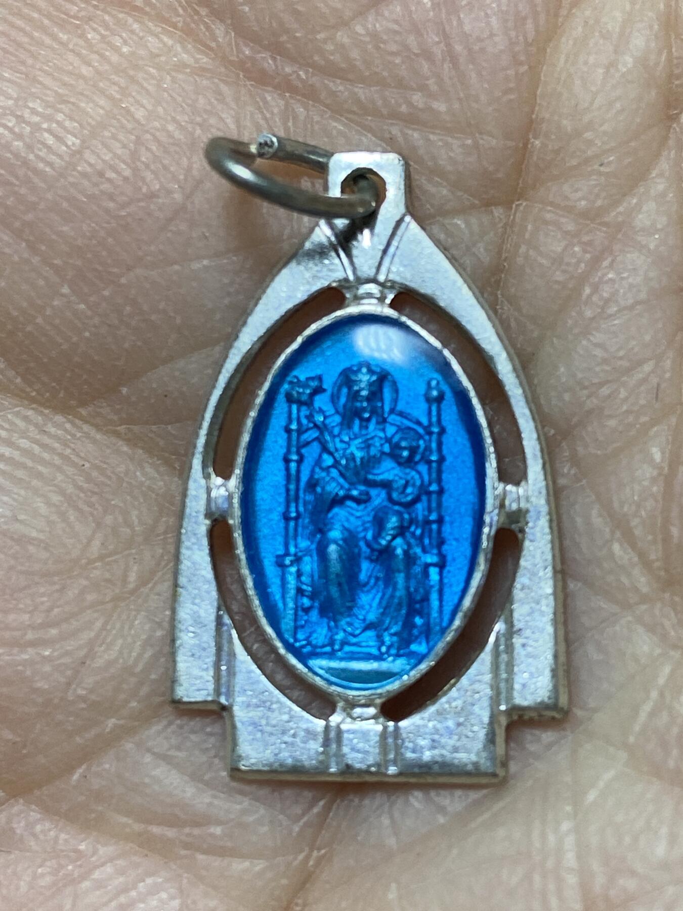 2025年第一百二十七场(总第一百五十三场）外国好品章牌、散币(免佣金) 意大利造–英国🇬🇧沃尔辛厄姆圣母主题的宗教纪念章牌，重1.83克