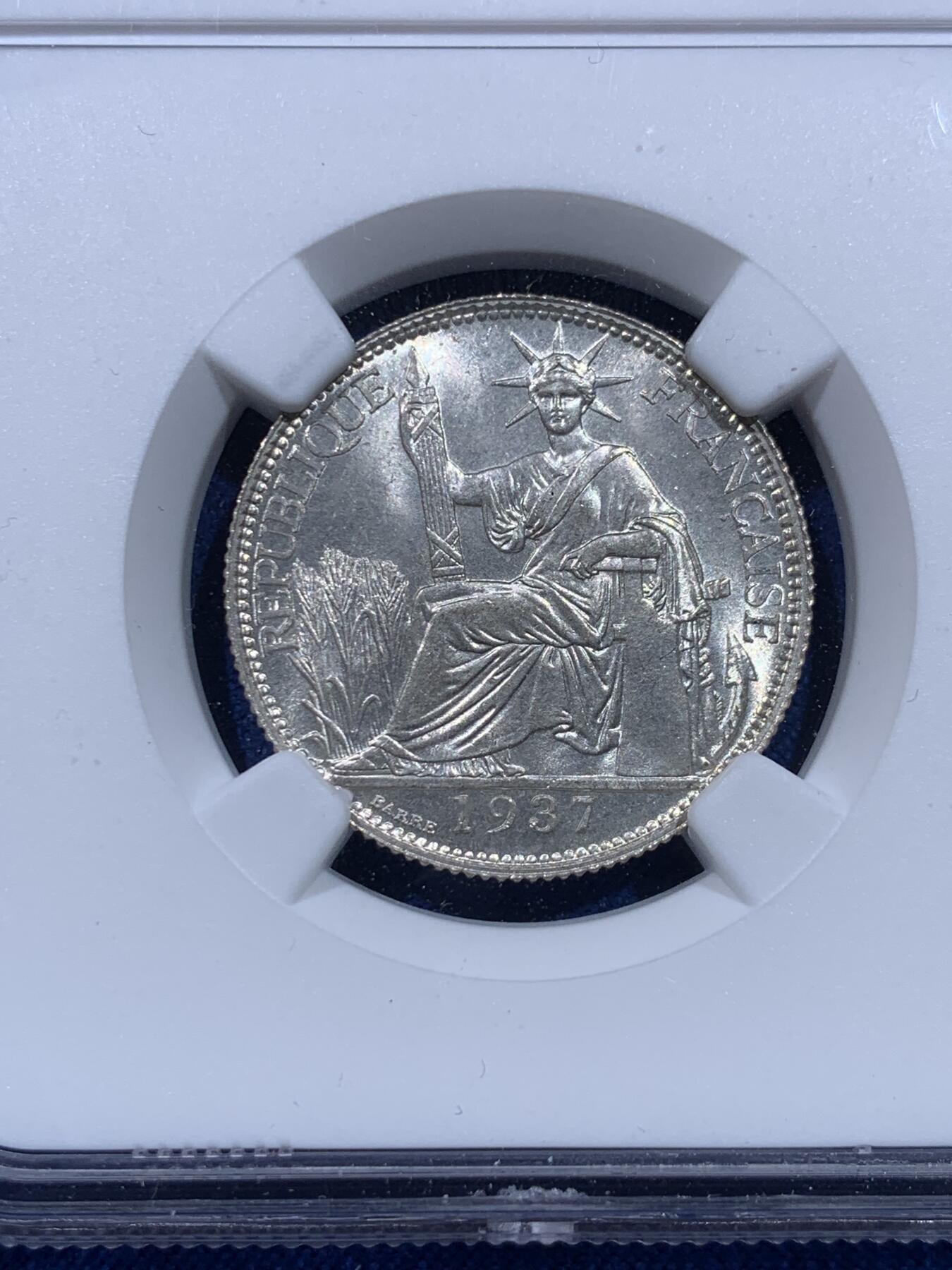 《竞宝斋》第437场 周日，周一2场连拍 （全场包邮） NGC MS65 法属印支 1937年 坐洋20分 极美品质，N压分后仍获65分，面部尽显分毫，美丽无须多言。