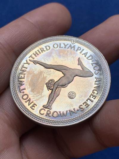 《竞宝斋》第437场 周日，周一2场连拍 （全场包邮） - 英属马恩岛1984年洛杉矶夏季奥运会纪念1克朗 全新 38.5mm