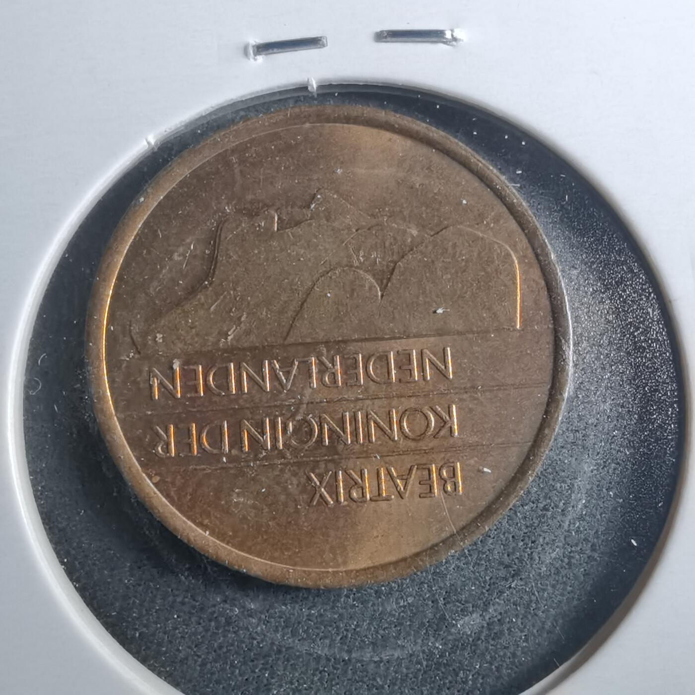 沼泽如烟--第899场 荷兰1984年五分