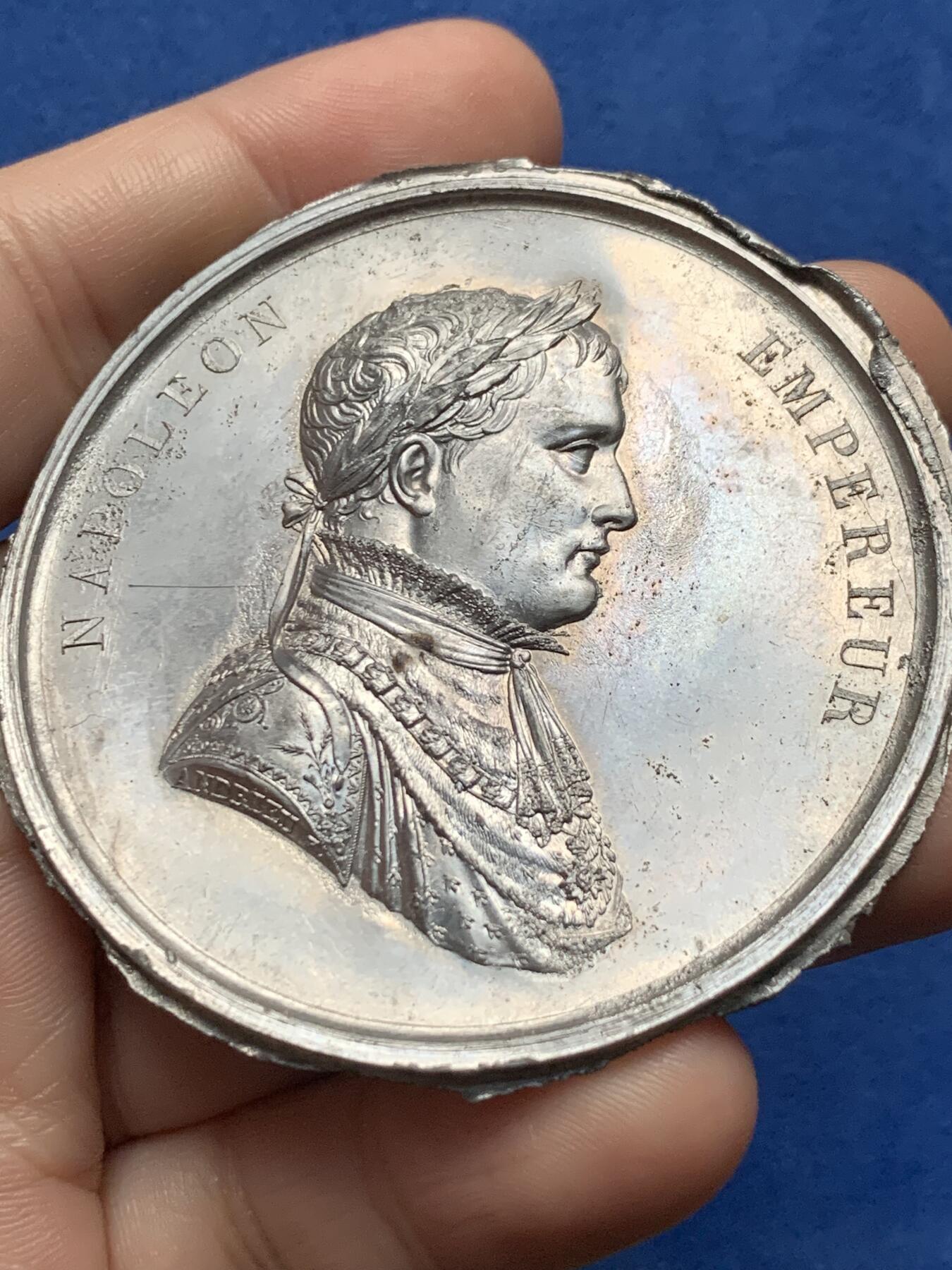 《竞宝斋》第437场 周日，周一2场连拍 （全场包邮） 法国拿破仑锡章 61mm 24.55克 有轻微不平 细节见图