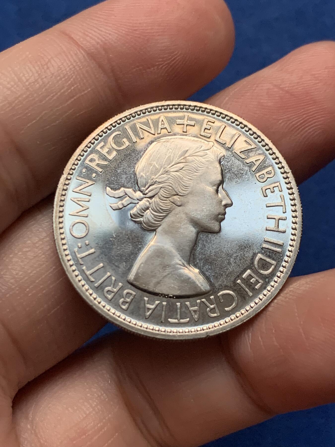 《竞宝斋》第437场 周日，周一2场连拍 （全场包邮） 英国1953年伊丽莎白二世加冕首年精制半克朗