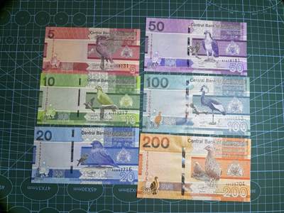 【炜奕收藏】，第五十期 - 冈比亚5-200达拉西，UNC品相，除5达拉西外其余均为A冠