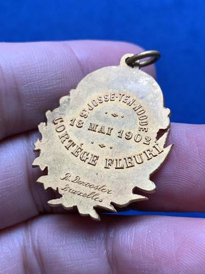 《竞宝斋》第437场 周日，周一2场连拍 （全场包邮） 1902年法国josse ten noode缤纷花车巡游镀金纪念章 7.38克 27.3*34.2mm