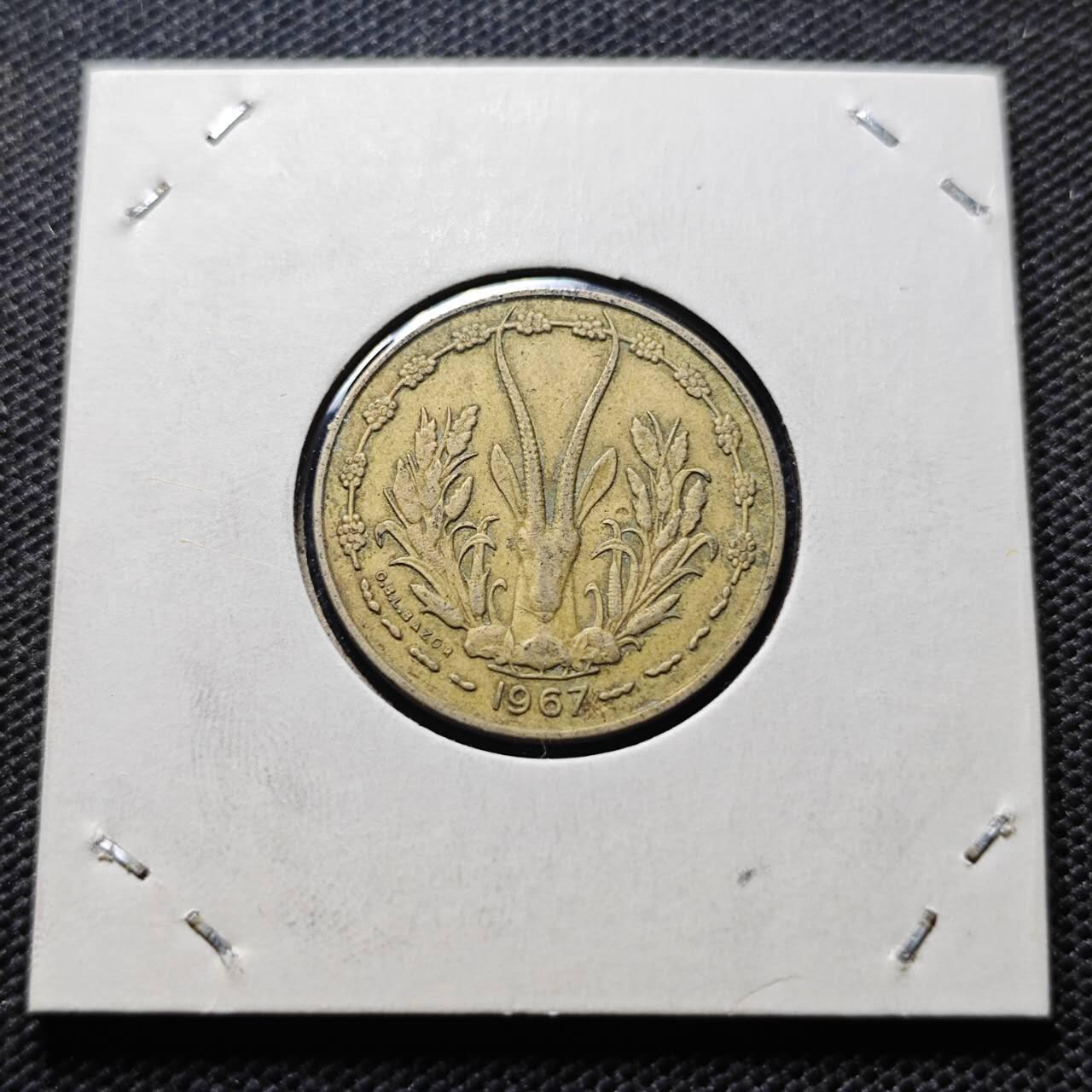 KK钱币收藏小铺  第368场  2月预留时间 周末发货  1967中非10法郎铜币