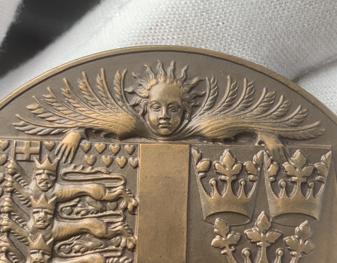 掌中浮雕-藏着的欧洲第041场 1934年瑞典钱币收藏学会铜章，55mm