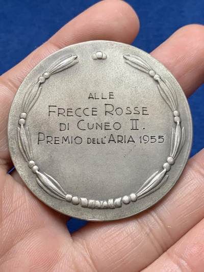 《竞宝斋》第437场 周日，周一2场连拍 （全场包邮） 罗马体育赛事纪念章 42.15克 49.2mm