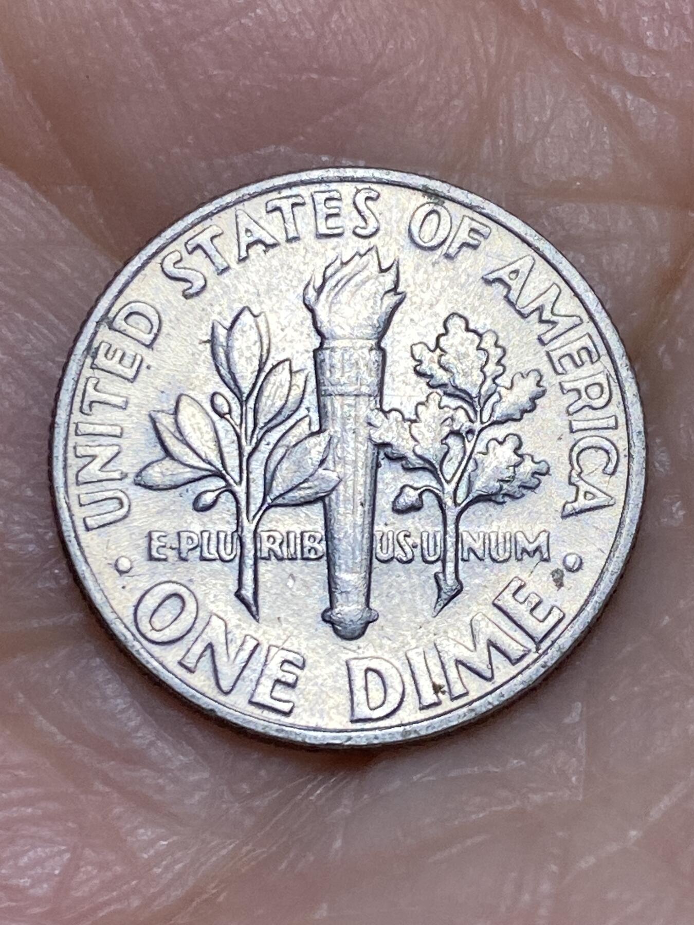 2025年第一百二十七场(总第一百五十三场）外国好品章牌、散币(免佣金) 美国🇺🇸1977年1角(罗斯福1角第二版，无标版)