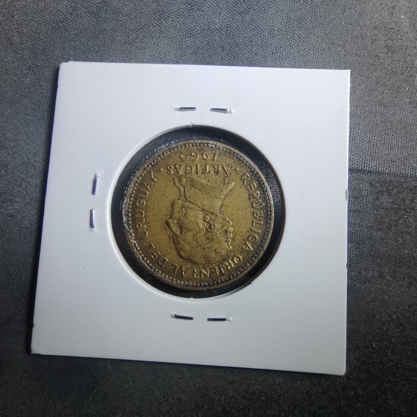 沼泽如烟--第899场 乌拉圭1965年5比索