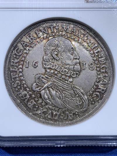 《竞宝斋》第437场 周日，周一2场连拍 （全场包邮） 唯一冠军分 NGC MS64+ 神圣罗马帝国 奥地利 1618年 马克西米利安三世伯爵 泰勒大银币 深打包浆币 400年岁月的沉淀 极好