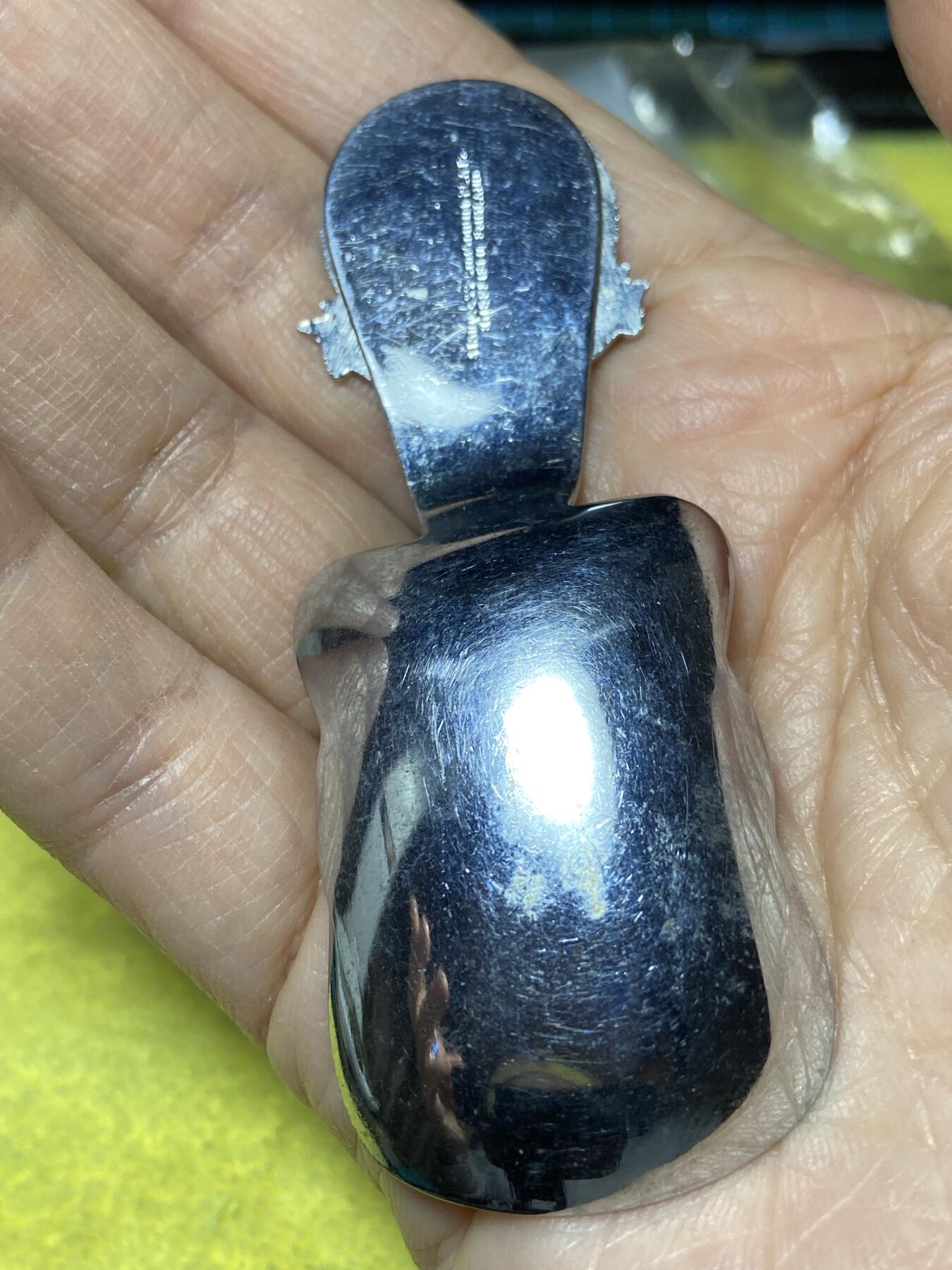 2025年第一百二十七场(总第一百五十三场）外国好品章牌、散币(免佣金) 英国Smeffield品牌不锈钢镀铬材质餐勺，重20.70克