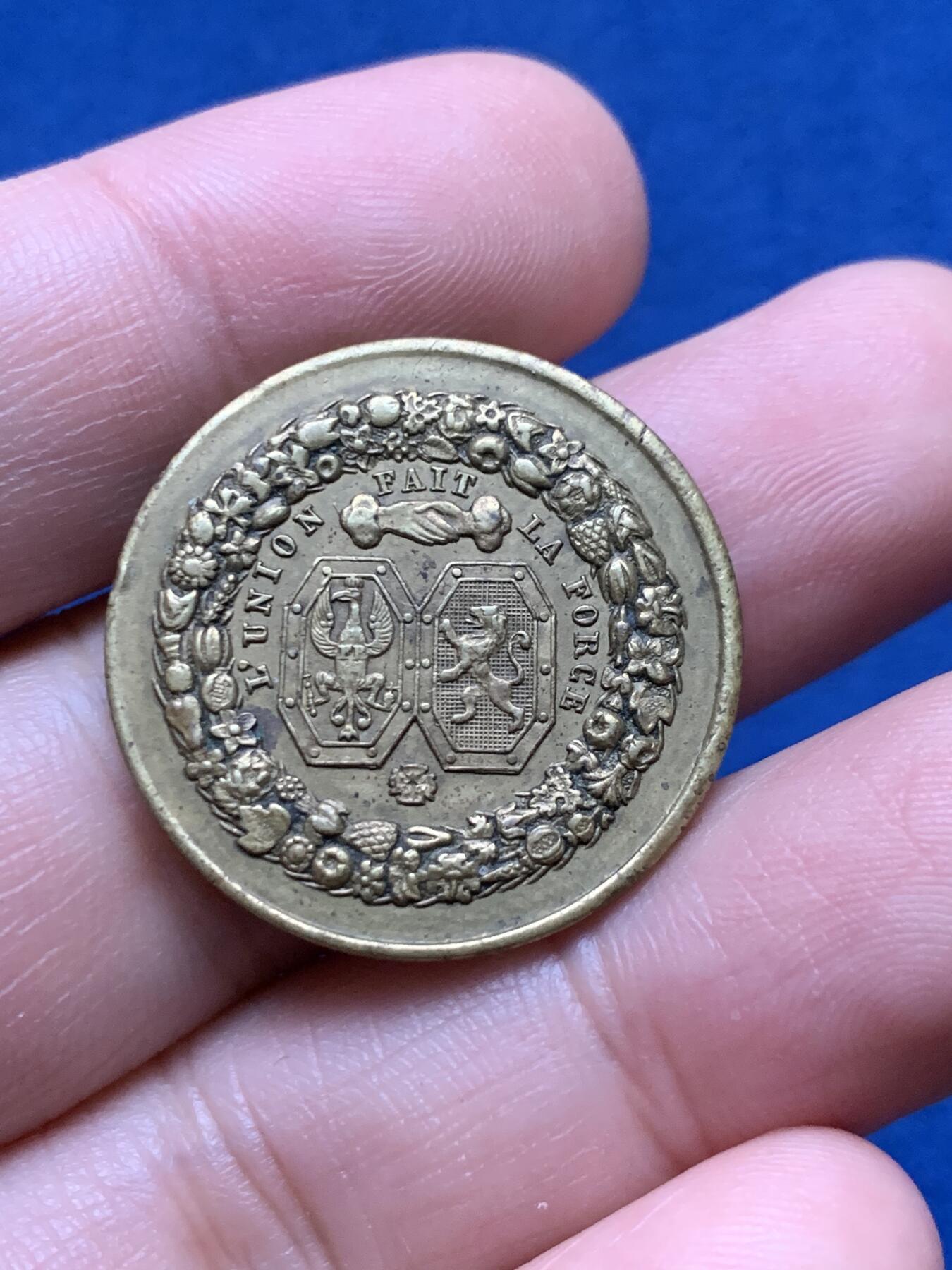 《竞宝斋》第437场 周日，周一2场连拍 （全场包邮） 三枚一组 1843年纪念10月15日维尔维耶至亚琛铁路线开通铜质奖章 背面图案为普鲁士与比利时纹章 总重约20.75克