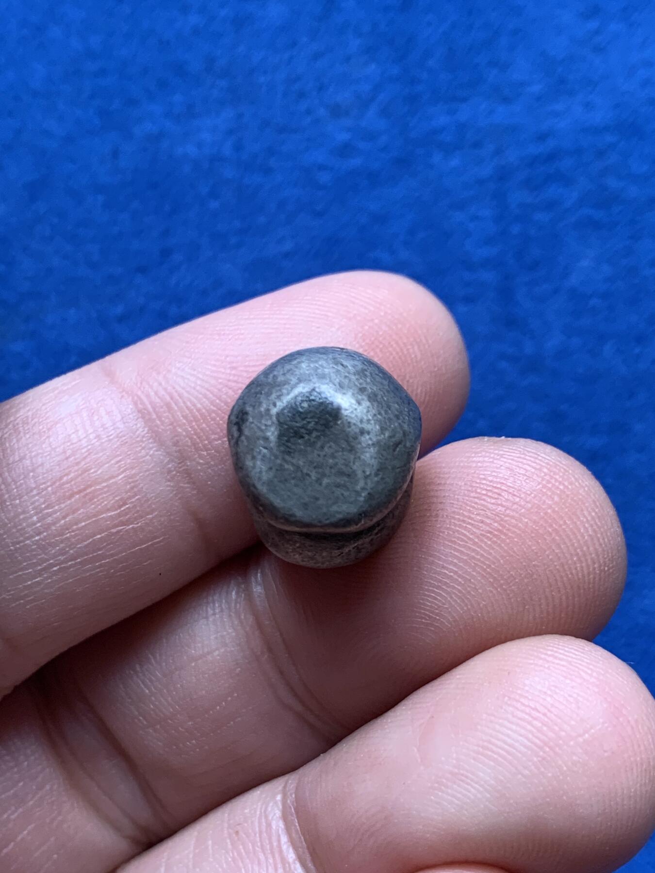 《竞宝斋》第437场 周日，周一2场连拍 （全场包邮） 泰国屁股锭 子弹银 14.4克 细节见图