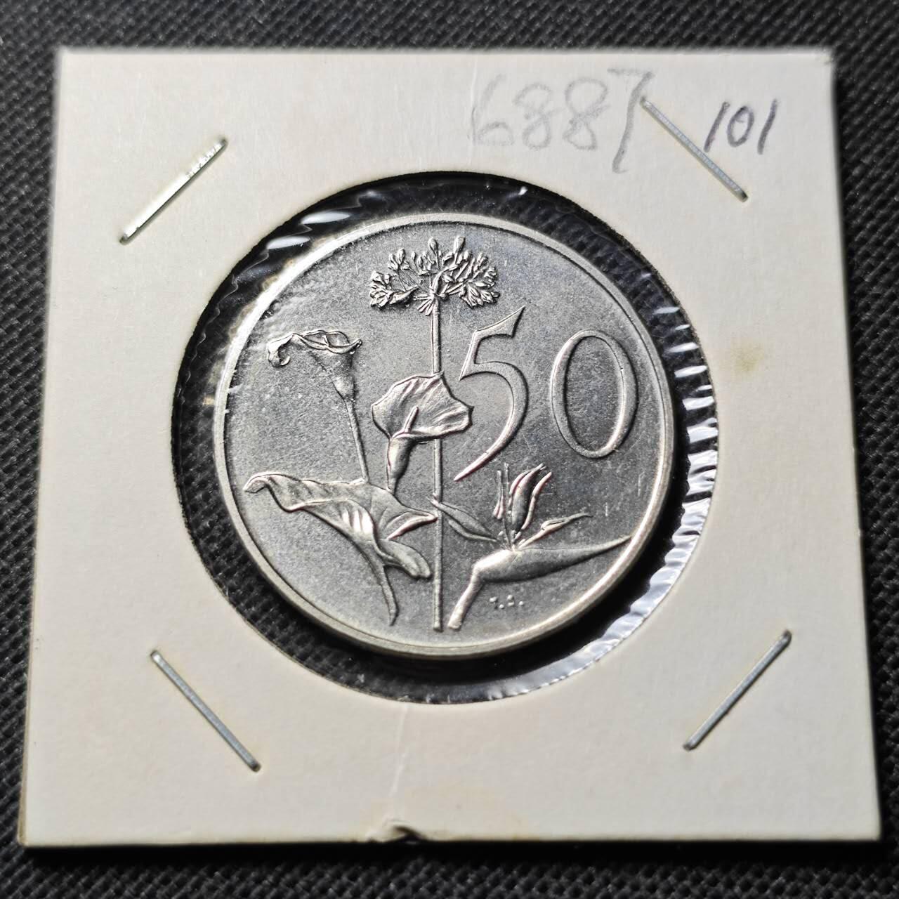 KK钱币收藏小铺  第368场  2月预留时间 周末发货  1975南非50分