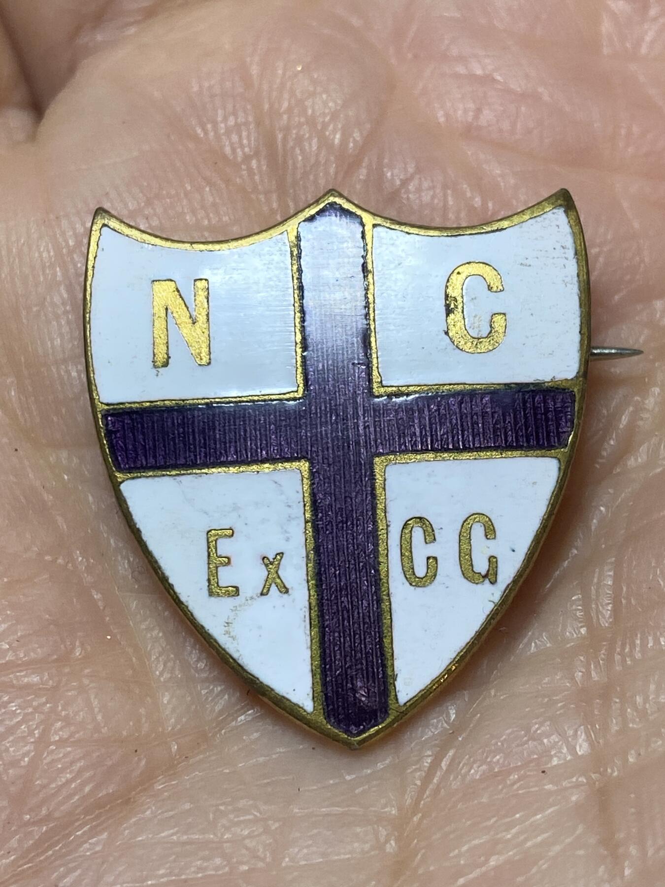 2025年第一百二十七场(总第一百五十三场）外国好品章牌、散币(免佣金) 英国🇬🇧英格兰胸章，重4.5克