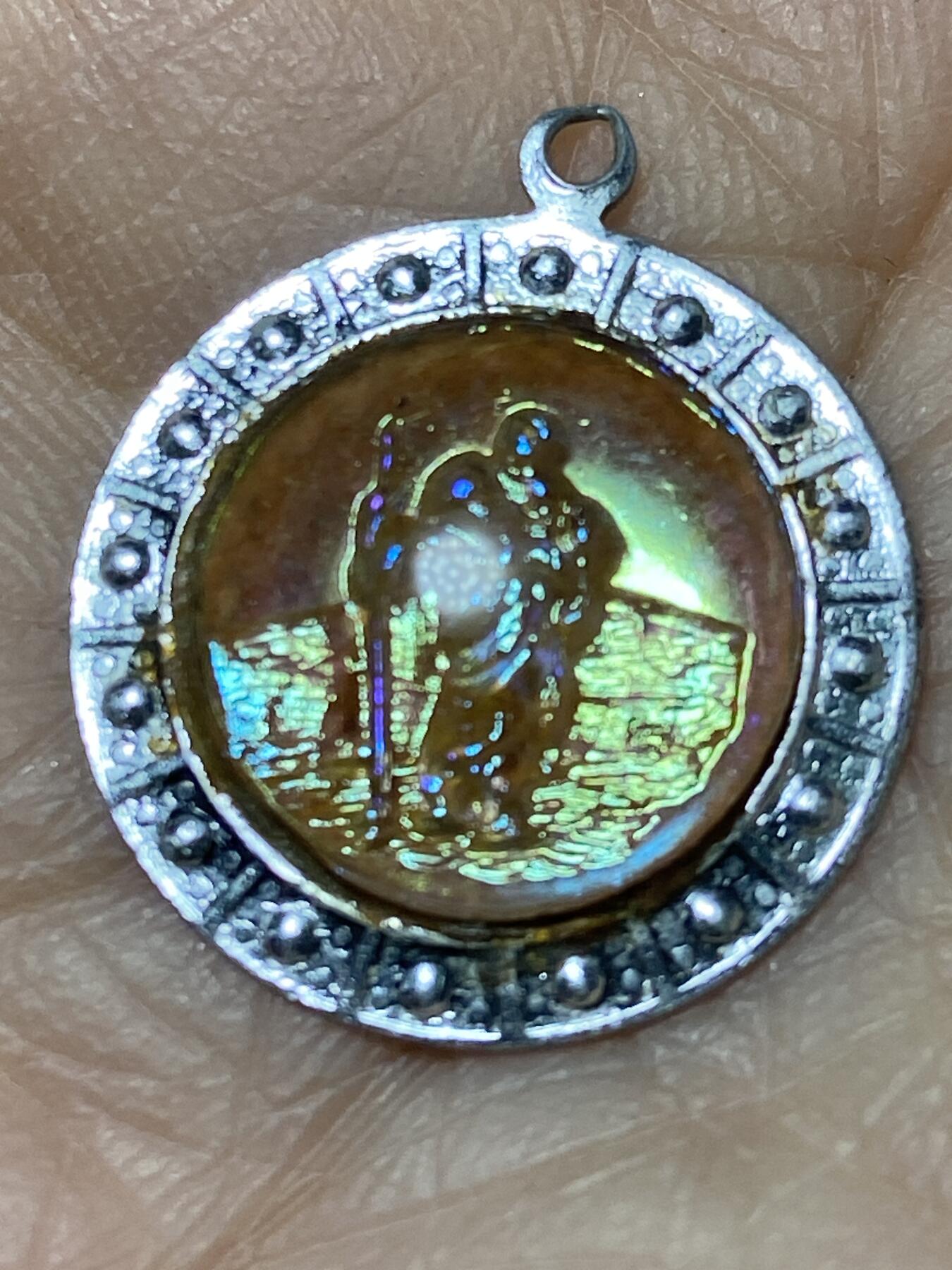 2025年第一百二十七场(总第一百五十三场）外国好品章牌、散币(免佣金) 圣克里斯托弗宗教圣牌，重1.11克