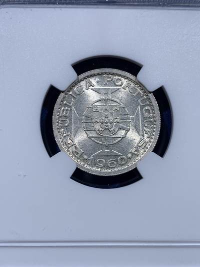 《竞宝斋》第437场 周日，周一2场连拍 （全场包邮） NGC MS62 葡属莫桑比克 1960年 5埃斯库多银币 卷拆品 低评 葡系必备