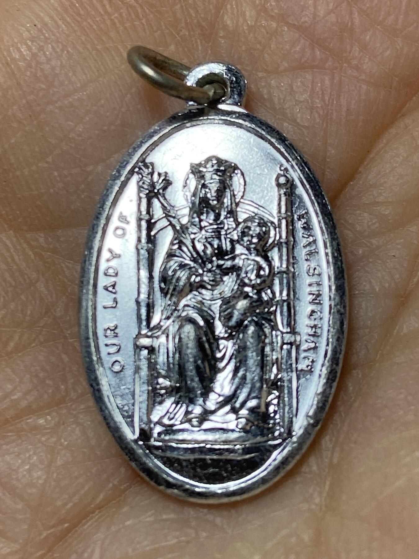 2025年第一百二十七场(总第一百五十三场）外国好品章牌、散币(免佣金) 宗教圣牌，重1克