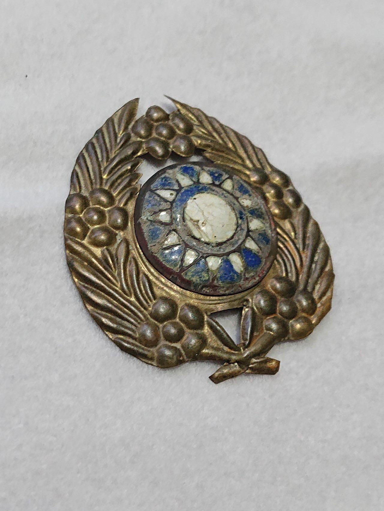 【第壹場】近代勋奖章徽章服饰杂项专场 民国陆军铜质珐琅帽徽