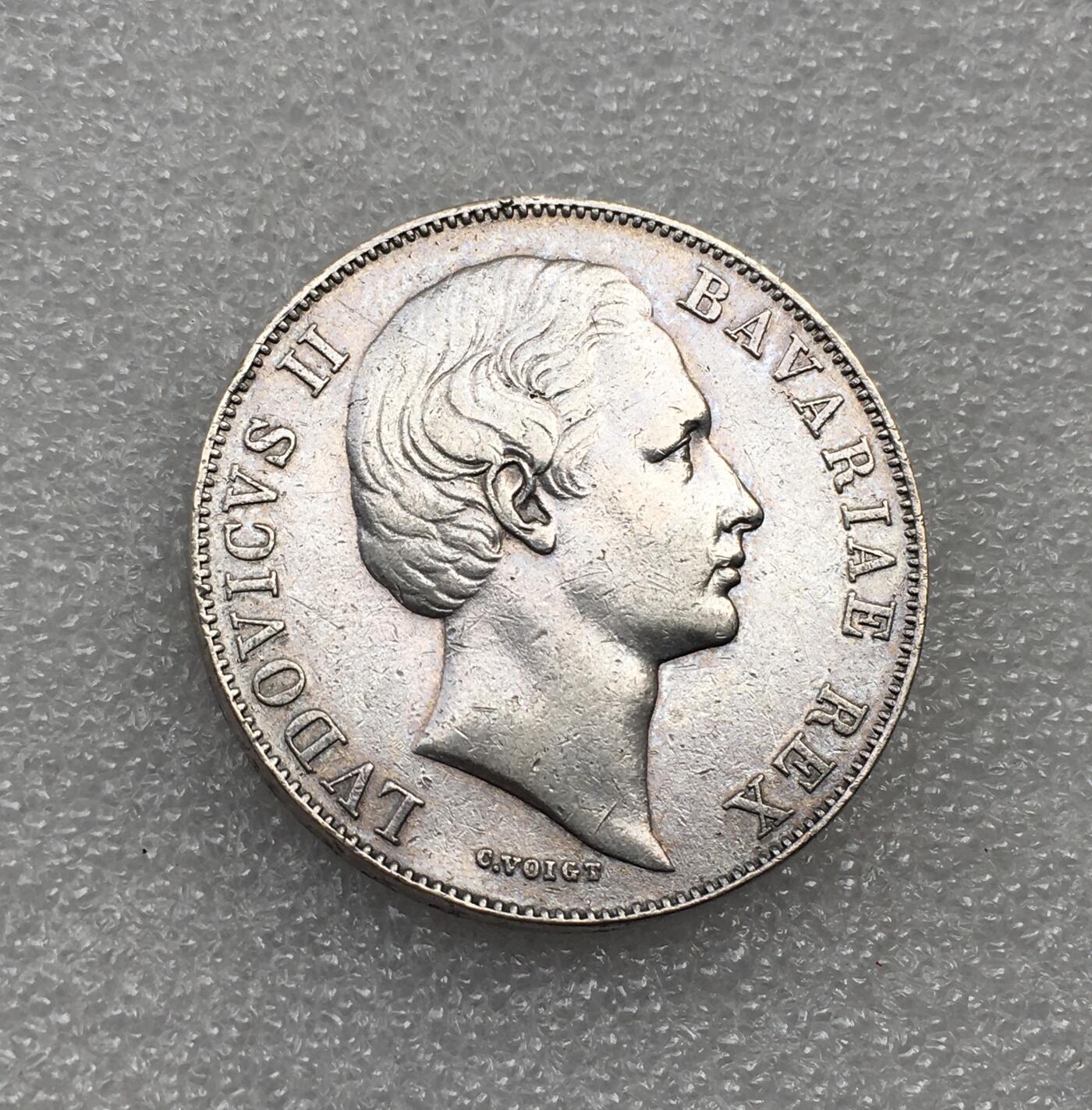 世界钱币专场拍卖 每周二开拍